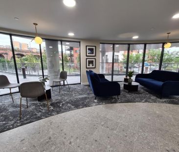 1 Bed Flat, Woden Street, M5 - Photo 1
