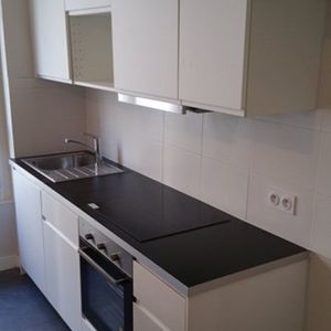 APPARTEMENT T2 A LOUER - LYON 7EME ARRONDISSEMENT - 37.75 m2 - 799 € charges comprises par mois - Photo 2