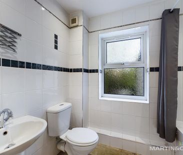 3 bedroom apartment to rent - Photo 6