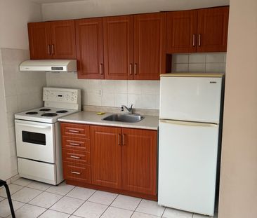 For Lease - 620 Dundas Street Unit# 3, Toronto, Ontario - Photo 4
