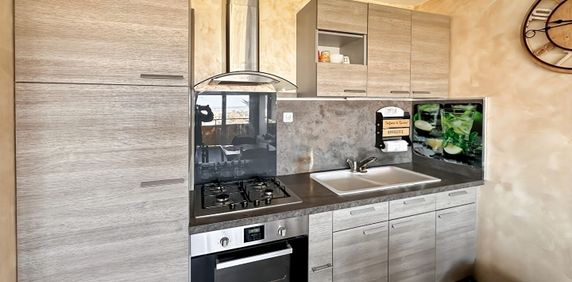 Poissy Grand Studio 34 m² avec cave, - Photo 2