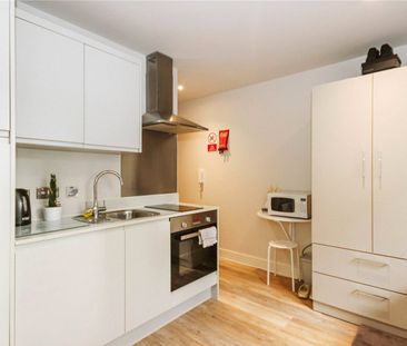 Grove Road, - Photo 4