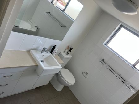 Upper Mount Gravatt - Photo 4