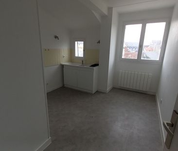 Location Appartement 2 pièces 47m² - Photo 3