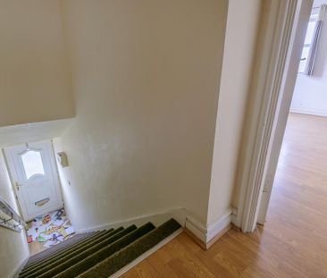 2 bedroom maisonette to rent - Photo 5