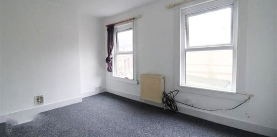 4 Bed Terraced House, Gladstone Avenue, LU1 - Photo 2