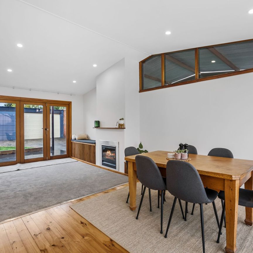 Neat & Convenient Living in a Central Wendouree Location - Photo 1