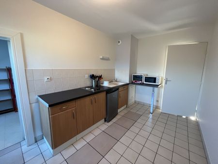 CENTRE VILLE / ST SERGE / POSSIBLE COLOCATION - Photo 3