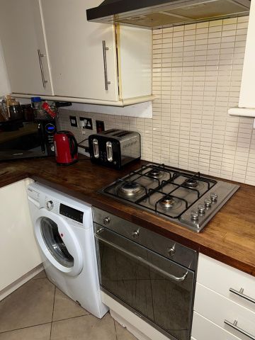 Room in a Shared Flat, Chichester Road, NW6 - Photo 5