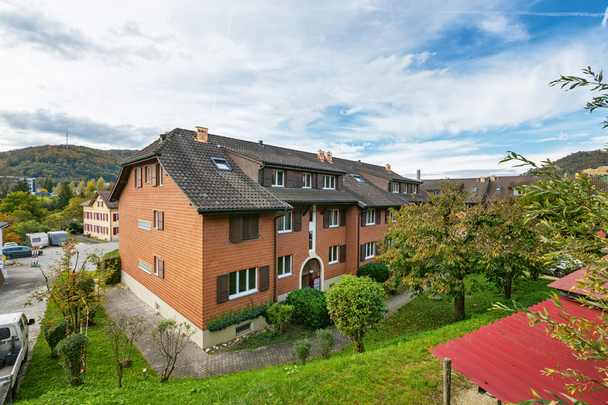 Grosszügige 3-Zimmerwohnung mit Balkon in Sissach - Photo 1