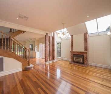 Fabulous Four Bedroom Family Home - Photo 3