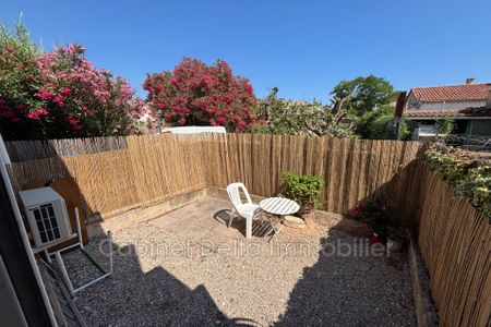 Location Appartement 1 pièce 22m² SIX FOURS LES PLAGES 83140 - Photo 5