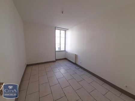 Location Appartement 4 pièces 80m² ANGOULEME 16000 - Photo 3