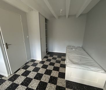 Location Appartement 1 pièce 20m² LE CREUSOT 71200 - Photo 4