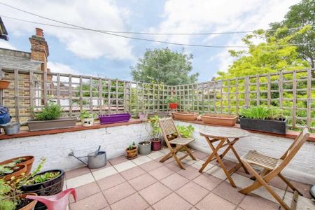 3 Bed Maisonette, Mantilla Road, SW17 - Photo 5