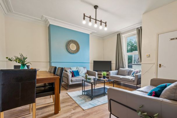 3 VICTORIA ROAD Leeds - LS6 1AS - Photo 1