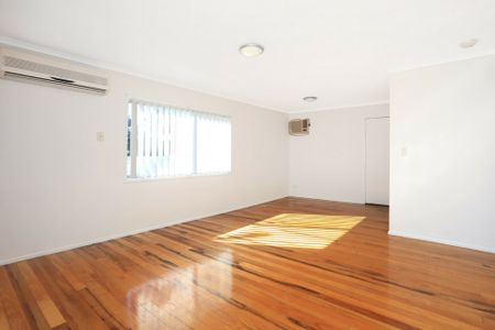 PRIME LOCATION - Photo 4