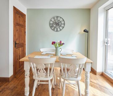 3 bedroom semi-detached house to rent - Photo 5