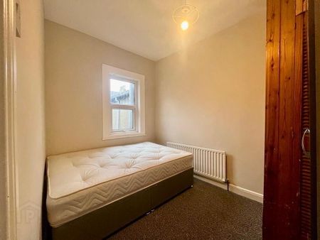 2 Sandhurst Gardens, Belfast, BT9 5AW - Photo 3