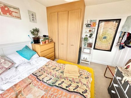 Lakewood Crescent, Westbury on Trym, Bristol, BS10 5HL - Photo 4