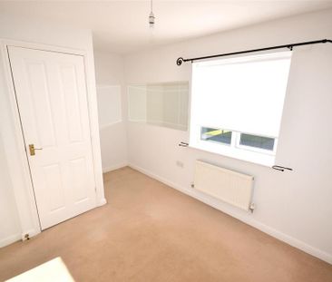 2 bedroom semi-detached house to rent - Photo 3