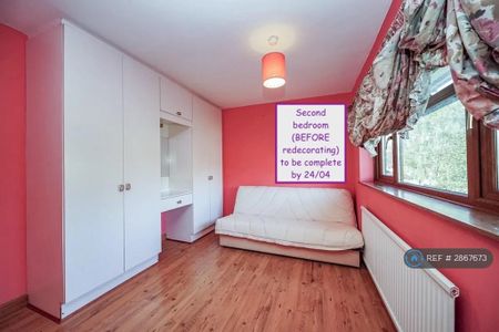 3 bedroom semi-detached house to rent - Photo 2