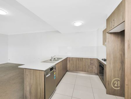Modern Two Bedroom Apartment - Photo 3