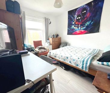 5 bedroom terraced house to rent - Photo 2