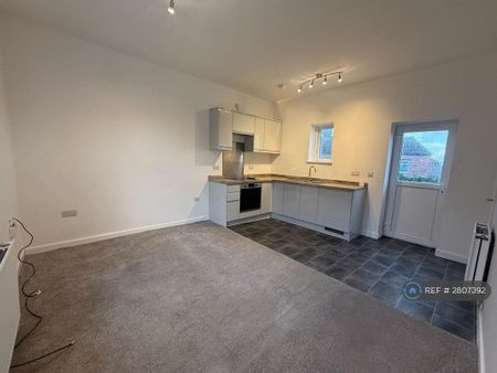 2 bedroom terraced house to rent - Photo 5