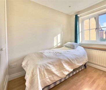 Old Town Close, Beaconsfield, Buckinghamshire, HP9 - Photo 5