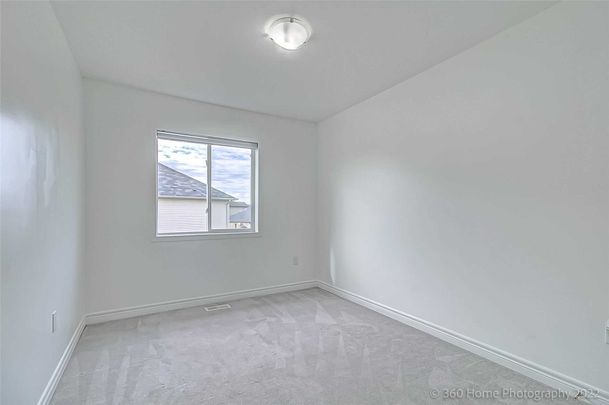 For Lease - 3 Bradbury Road, Hamilton, Ontario - Photo 1