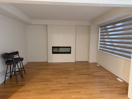 For Lease - 21 Velvet Way, Thorold, Ontario - Photo 2