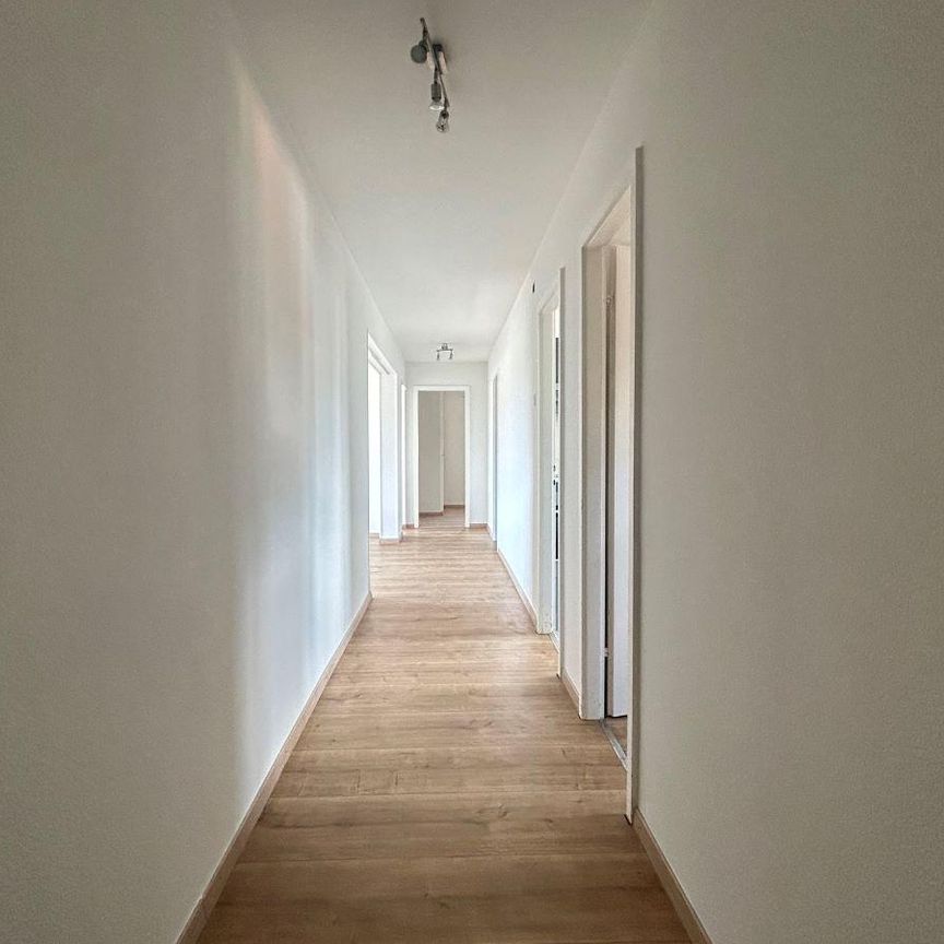 Appartement de 4.0 pièces avec balcon et vue dégagée - Foto 1