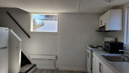 For Lease - 46 Glenwood Drive, Wasaga Beach, Ontario - Photo 3