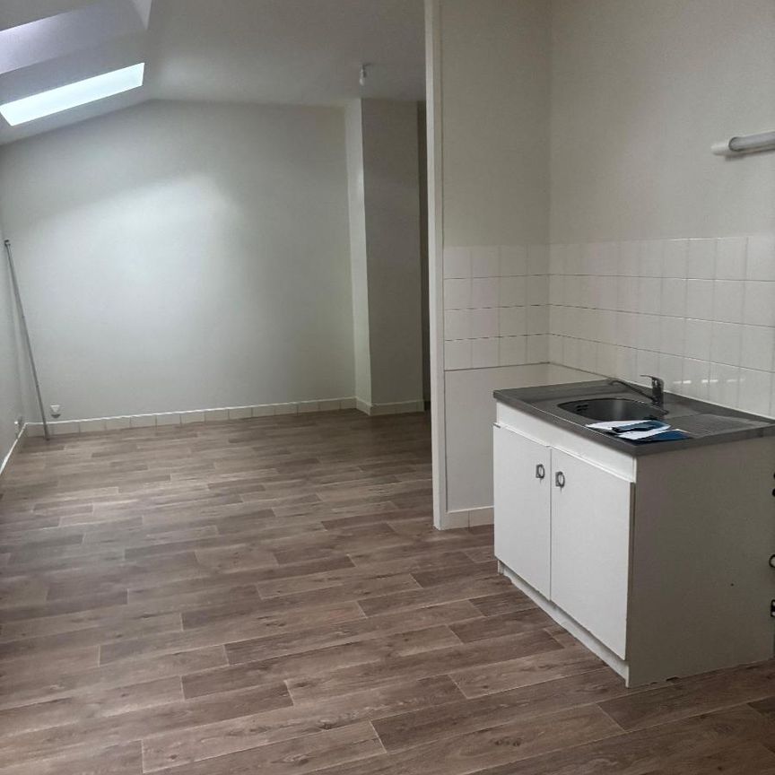 Location Appartement 1 pièce 31m² VILLEURBANNE 69100 - Photo 1