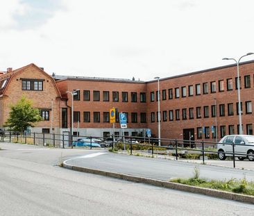 Svarvaregatan 5 E, 74943, Enköping - Photo 1