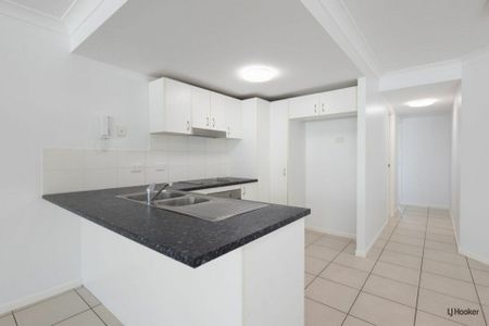 Modern Ground Floor Unit With Resort-Style Poolside Living - Photo 4