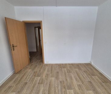 Tageslichtküche und extra Hauswirtschaftsraum!! - Photo 5