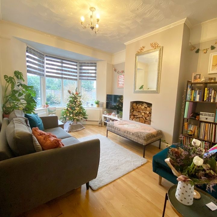 2 Bed Flat, Hale Road, WA15 - Photo 1