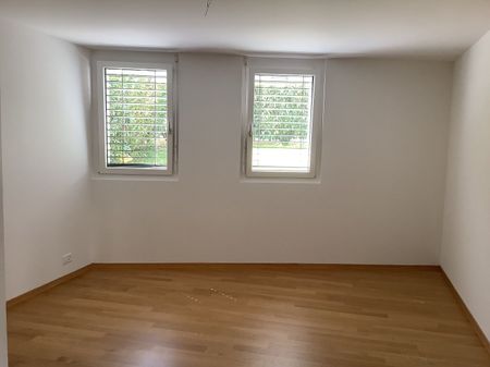 Bel appartement de 3.5 pièces au rez-de-chaussée - Photo 2