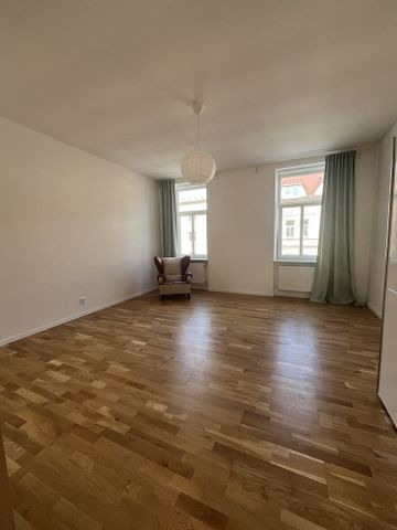 Pronájem bytu 2+1 72 m² - Photo 2