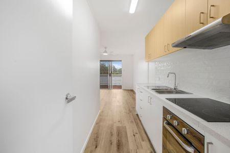 4 X Freshly Renovated Apartments in Quiet Nambour Location! - Only 2 Left!!!! - Photo 4