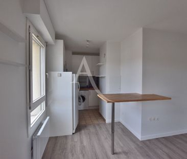 Location Appartement 1 pièce 37m² - Photo 6