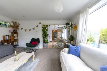 2 bedroom detached bungalow to rent - Photo 3