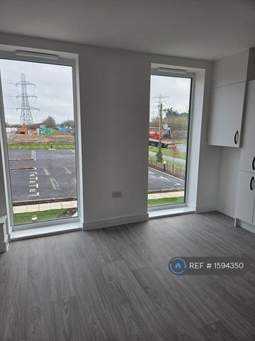 2 bedroom flat to rent - Photo 3