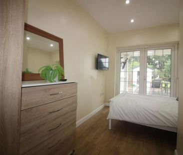 Studio to rent - Photo 5