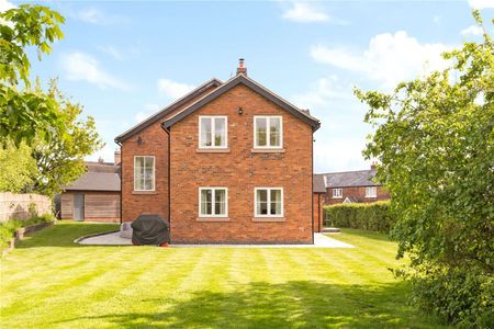 A superb high specification, energy efficient family home constructed in 2019, with wraparound garden, detached garage and wonderful views - Photo 4