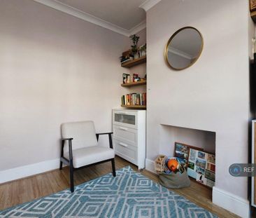 1 bedroom maisonette to rent - Photo 2