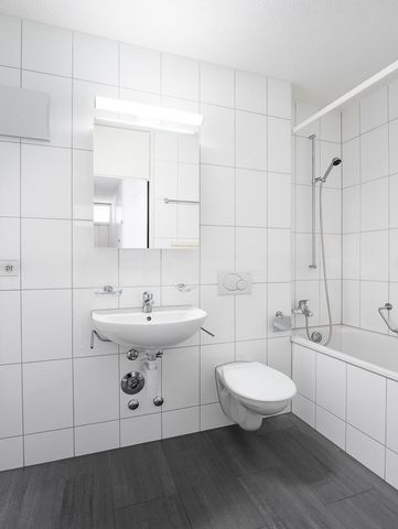 Moderne Wohnung an zentraler Lage... - Photo 2