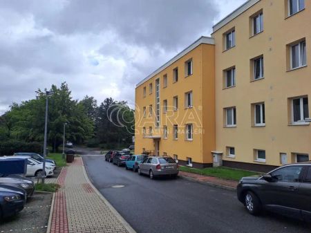 Světlý a klidný byt 3+1 s lodžií (66 m and sup2;) v cihlovém domě Praha 5, Stodůlky - Photo 3